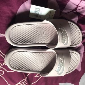 Women Nike Slides